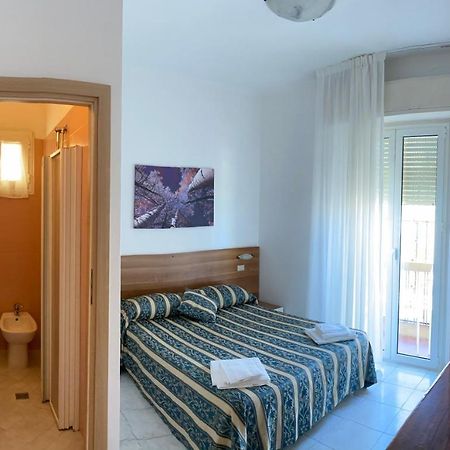 Hotel Acapulco Viserbella di Rimini ภายนอก รูปภาพ