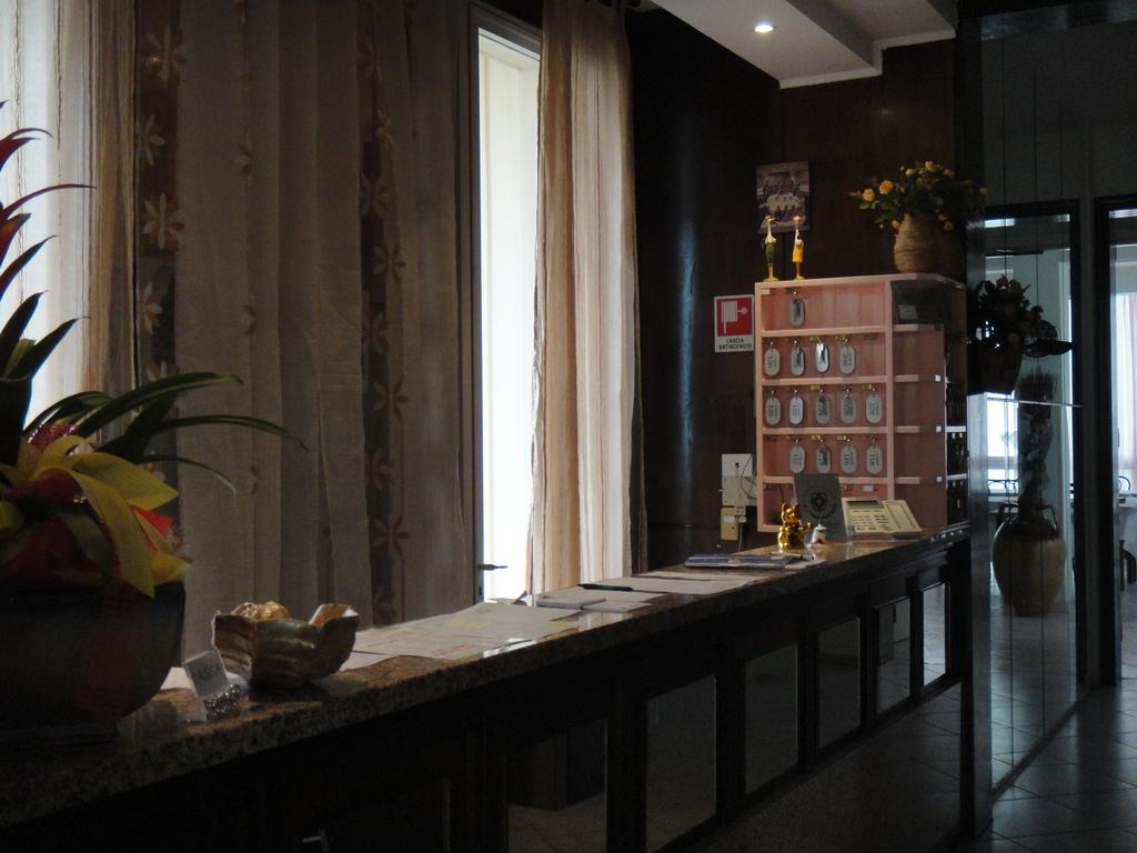 Hotel Acapulco Viserbella di Rimini ภายนอก รูปภาพ