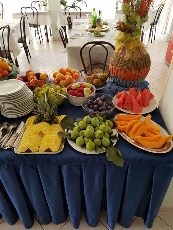 Hotel Acapulco Viserbella di Rimini ภายนอก รูปภาพ