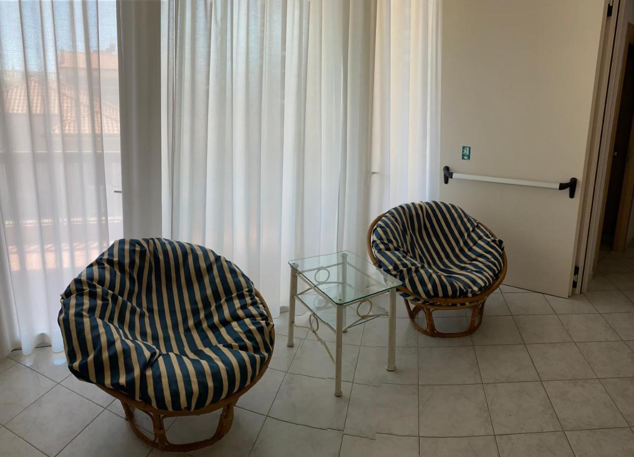 Hotel Acapulco Viserbella di Rimini ภายนอก รูปภาพ